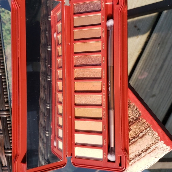 Lacura Naturals intense eyeshadow palette - Picture 3 of 5